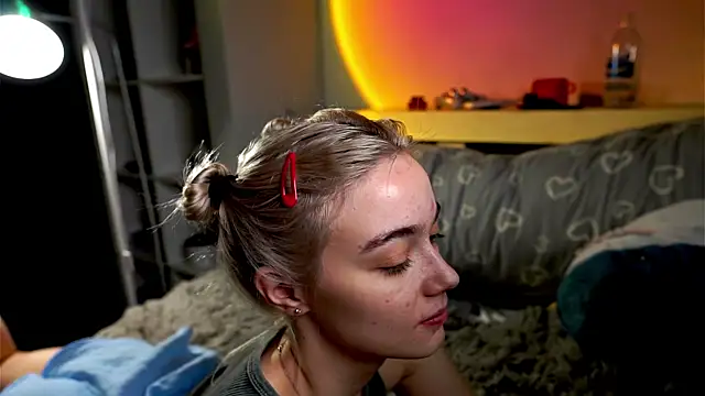 ileanacampbe online show from January 2025 05:58:01 AM