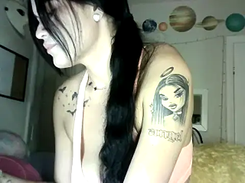 Snapshot of nikkikittyx3 chatting on March 2025 04:14:01 AM nikkikittyx3 online show from March 2025 04:14:01 AM