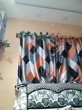 SANA-LEONI online show from February 2026 02:50:02 PM