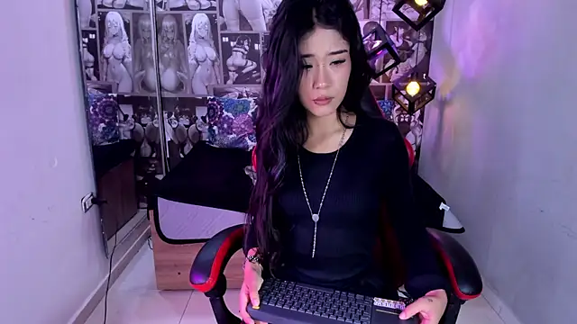 Lil ceyy online show from September 2025 07:19:02 PM