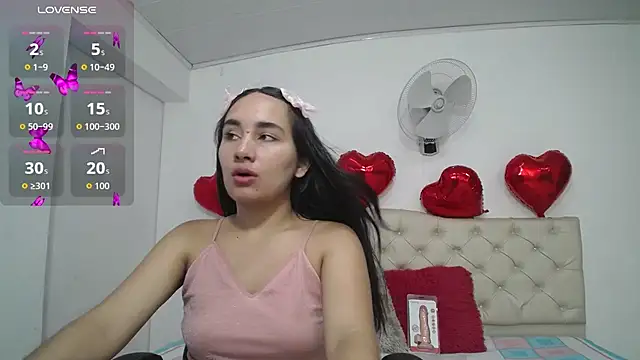 Snapshot of Maylin_horny19 chatting on October 2025 07:23:02 PM Maylin horny19 online show from October 2025 07:23:02 PM