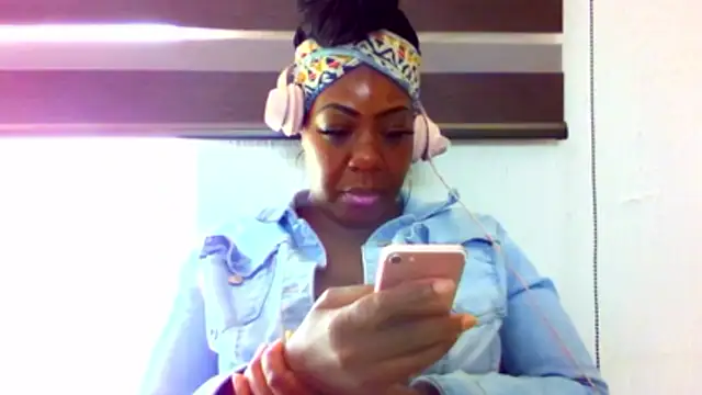 Snapshot of chocolatechipkukky85 chatting on April 2026 05:47:01 PM chocolatechipkukky85 online show from April 2026 05:47:01 PM