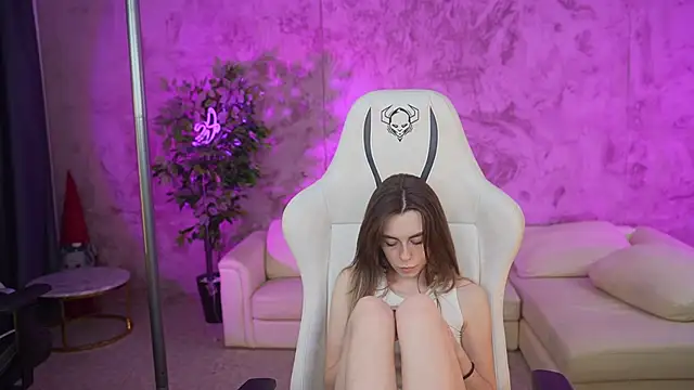 Snapshot of Lika_Secret_ chatting on January 2025 10:46:02 PM Lika Secret online show from January 2025 10:46:02 PM