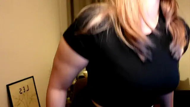 Snapshot of ShyHotNerd chatting on February 2025 12:14:02 PM ShyHotNerd online show from February 2025 12:14:02 PM