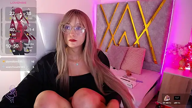 SussanHottye1  online show from March 2025 05:43:02 PM