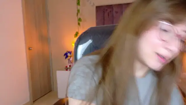 Dahlia Rousse online show from June 2026 07:03:01 AM