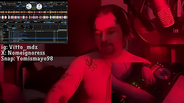 Snapshot of vittote chatting on February 2025 11:26:02 PM vittote online show from February 2025 11:26:02 PM