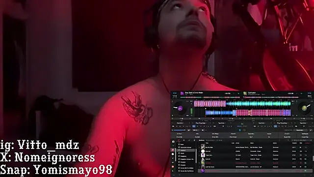 Snapshot of vittote chatting on February 2025 12:04:02 AM vittote online show from February 2025 12:04:02 AM