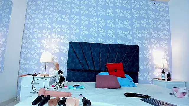 Snapshot of SalomeSimonz chatting on October 2025 07:49:01 PM SalomeSimonz online show from October 2025 07:49:01 PM