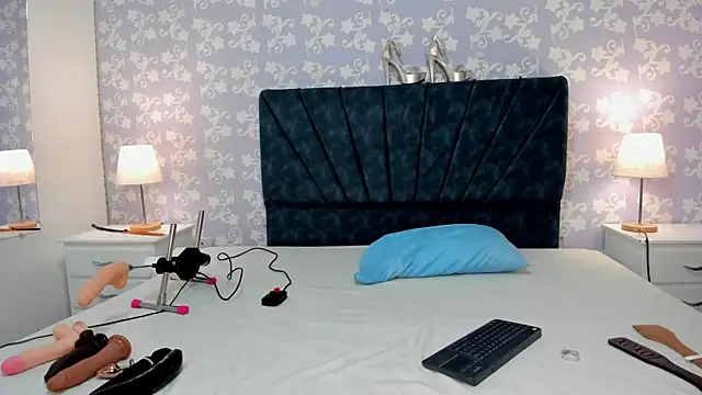 Snapshot of SalomeSimonz chatting on November 2025 07:34:02 PM SalomeSimonz online show from November 2025 07:34:02 PM