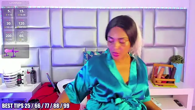 LovelyNickii online show from February 2026 12:46:01 PM