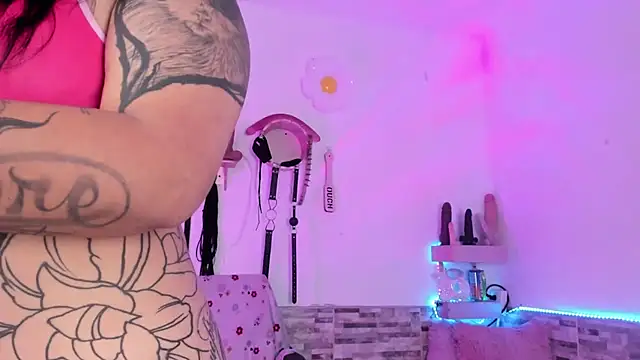 amyswallow7 online show from February 2026 07:04:01 AM