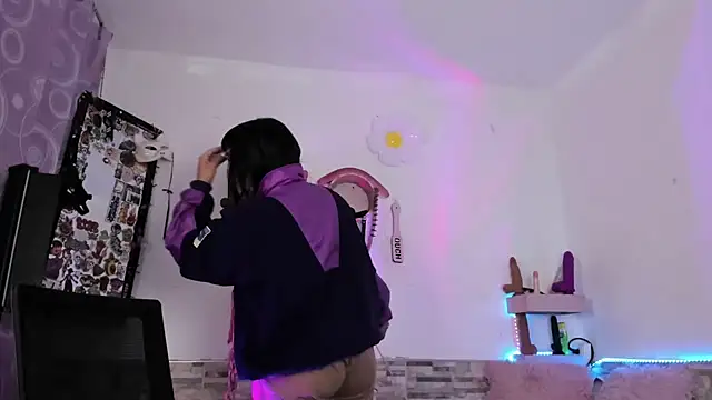 amyswallow7 online show from February 2026 01:51:01 AM