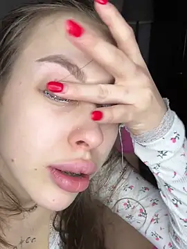 Snapshot of BeatriceXCute chatting on February 2025 06:40:02 PM BeatriceXCute online show from February 2025 06:40:02 PM