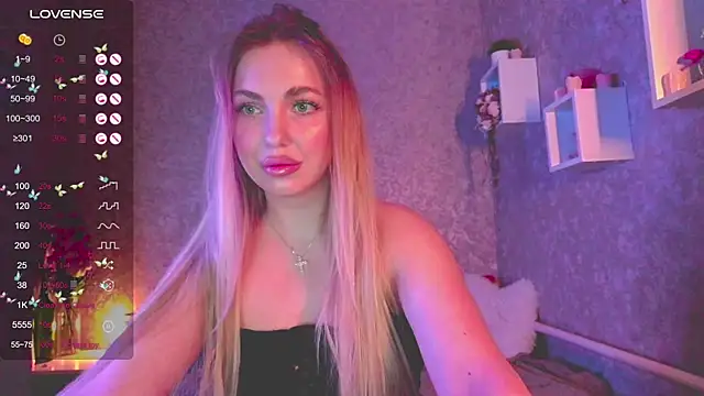 Snapshot of Mika_Rayy chatting on January 2025 02:45:01 PM Mika Rayy online show from January 2025 02:45:01 PM