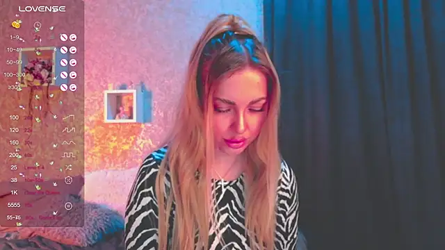 Snapshot of Mika_Rayy chatting on January 2025 04:15:01 PM Mika Rayy online show from January 2025 04:15:01 PM