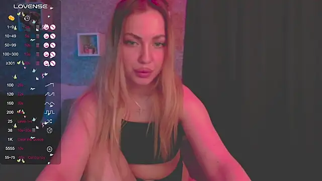 Snapshot of Mika_Rayy chatting on January 2025 08:13:01 PM Mika Rayy online show from January 2025 08:13:01 PM