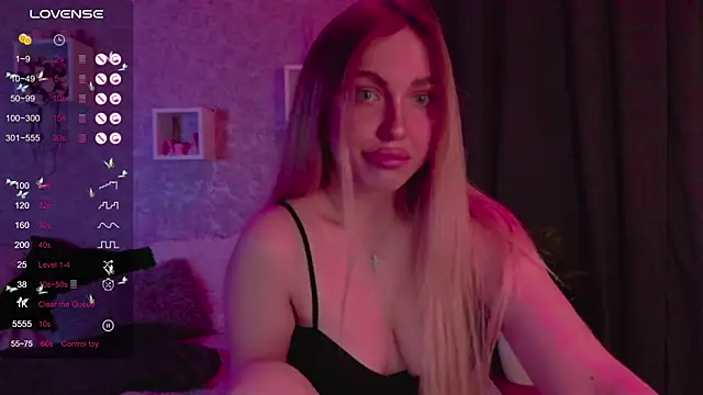 Snapshot of Mika_Rayy chatting on February 2025 09:07:02 PM Mika Rayy online show from February 2025 09:07:02 PM