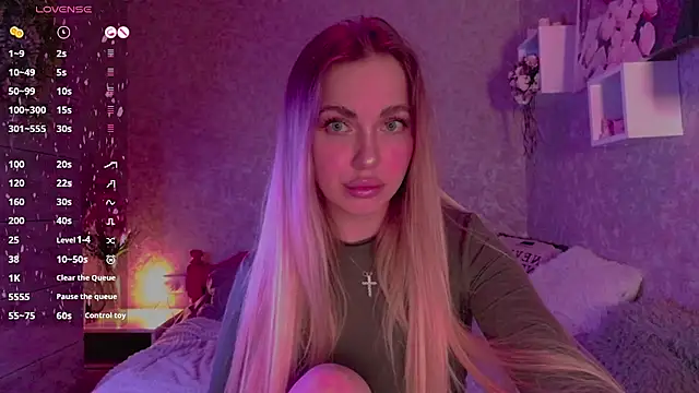 Snapshot of Mika_Rayy chatting on March 2025 11:14:01 PM Mika Rayy online show from March 2025 11:14:01 PM