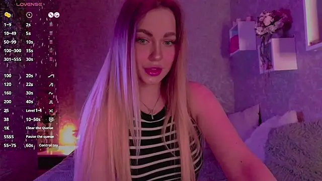 Snapshot of Mika_Rayy chatting on March 2025 06:32:01 AM Mika Rayy online show from March 2025 06:32:01 AM