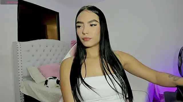 Snapshot of Alana_ponsee chatting on November 2025 02:28:02 AM Alana ponsee online show from November 2025 02:28:02 AM