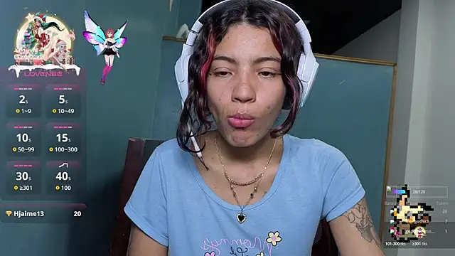 Lovelyamyy online show from November 2025 01:54:02 PM