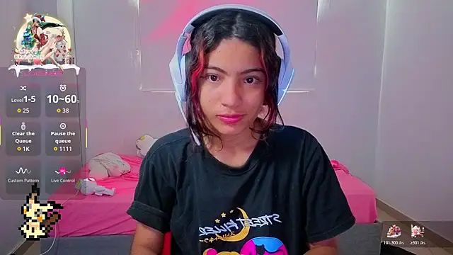 Lovelyamyy online show from December 2025 08:17:01 PM