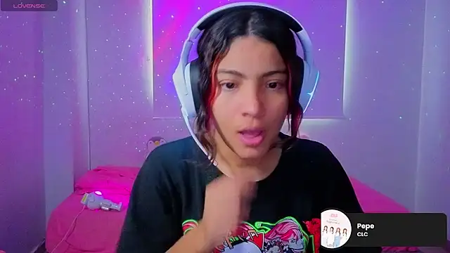 Lovelyamyy online show from December 2025 10:15:02 PM