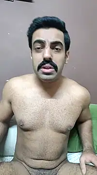 vaibhavchugh38 online show from February 2025 11:28:02 AM