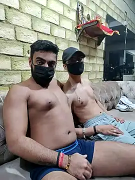 vaibhavchugh38 online show from March 2025 04:45:01 PM