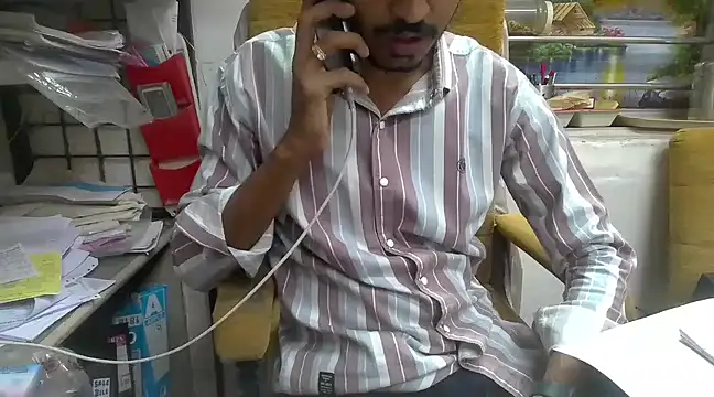 Snapshot of cute_modell chatting on February 2025 01:53:02 PM cute modell online show from February 2025 01:53:02 PM