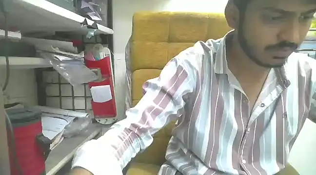 Snapshot of cute_modell chatting on February 2025 11:19:02 AM cute modell online show from February 2025 11:19:02 AM