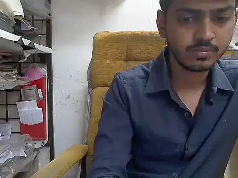 cute modell online show from December 2025 12:33:02 PM