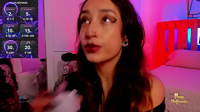 Snapshot of coral_jonesss chatting on October 2025 03:47:02 PM coral jonesss online show from October 2025 03:47:02 PM