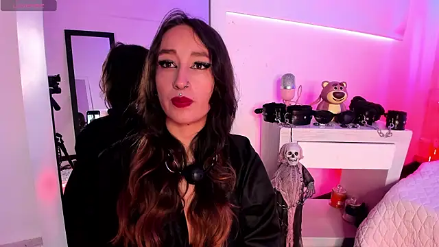 Snapshot of coral_jonesss chatting on November 2025 03:00:02 PM coral jonesss online show from November 2025 03:00:02 PM