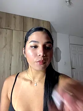 CharlotteGraay online show from October 2025 03:40:02 AM