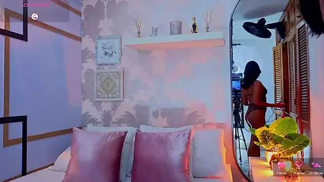 CharlotteGraay online show from March 2026 07:37:01 PM