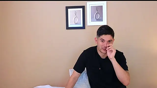 Snapshot of mr_danni chatting on January 2025 07:20:02 PM mr danni online show from January 2025 07:20:02 PM