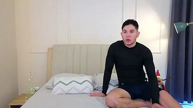 Snapshot of mr_danni chatting on November 2025 07:02:02 PM mr danni online show from November 2025 07:02:02 PM