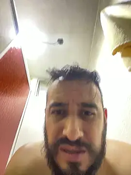 Snapshot of leonardohot1987 chatting on January 2025 02:32:02 AM leonardohot1987 online show from January 2025 02:32:02 AM