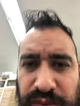 Snapshot of leonardohot1987 chatting on February 2025 04:25:01 PM leonardohot1987 online show from February 2025 04:25:01 PM