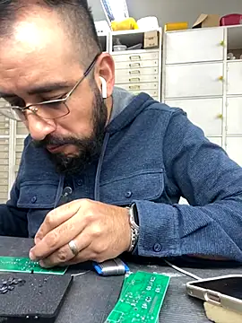 leonardohot1987 online show from November 2025 08:20:01 PM