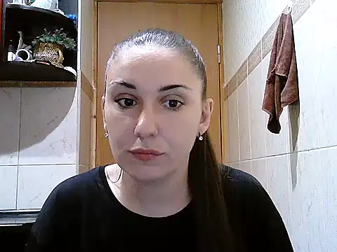 Yuliia30 online show from October 2025 03:21:02 PM