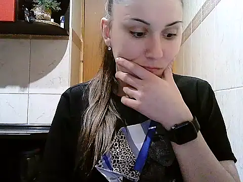 Yuliia30 online show from February 2026 04:30:01 PM