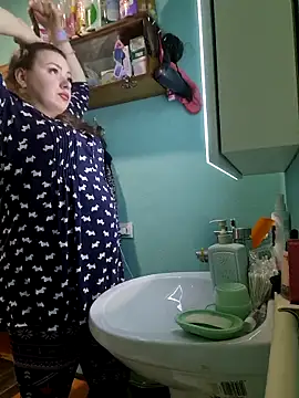 Snapshot of Jyleta chatting on December 2025 10:15:01 PM Jyleta online show from December 2025 10:15:01 PM