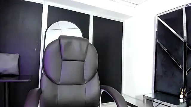 Salmaportman69 online show from September 2025 03:54:01 AM