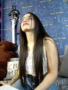 Snapshot of LittleX_Angel chatting on February 2025 06:30:01 AM LittleX Angel online show from February 2025 06:30:01 AM