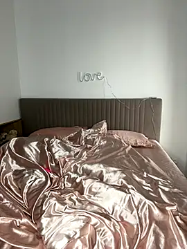 anna elfi online show from October 2025 10:16:02 AM