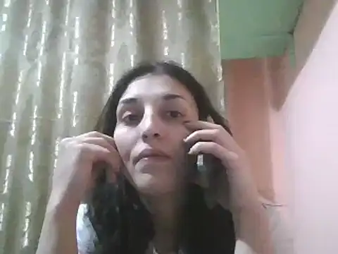 Snapshot of Rosanna_Rennie chatting on January 2025 06:52:01 PM Rosanna Rennie online show from January 2025 06:52:01 PM