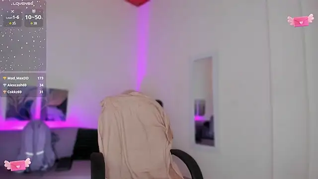 Snapshot of Kathe_slim chatting on December 2025 07:53:02 PM Kathe slim online show from December 2025 07:53:02 PM